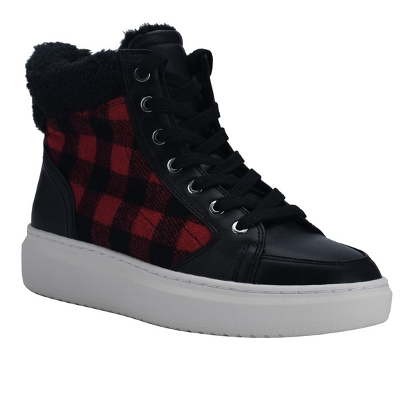 New Marc Fisher Fellow buffalo plaid sneaker - Picture 2 of 10
